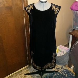 White House Black Market Velvet Sheath Dress